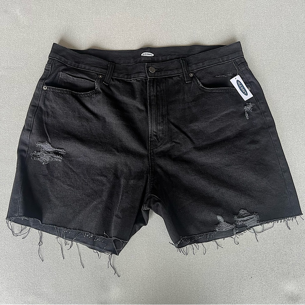 Women’s Old Navy Distressed Black Denim Dad Jean Shorts